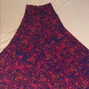 Lularoe flowy skirt... or strapless dress.
